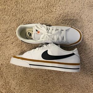 Nike court legacy sneakers